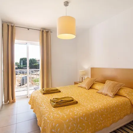 Costa Cabanas 56 *